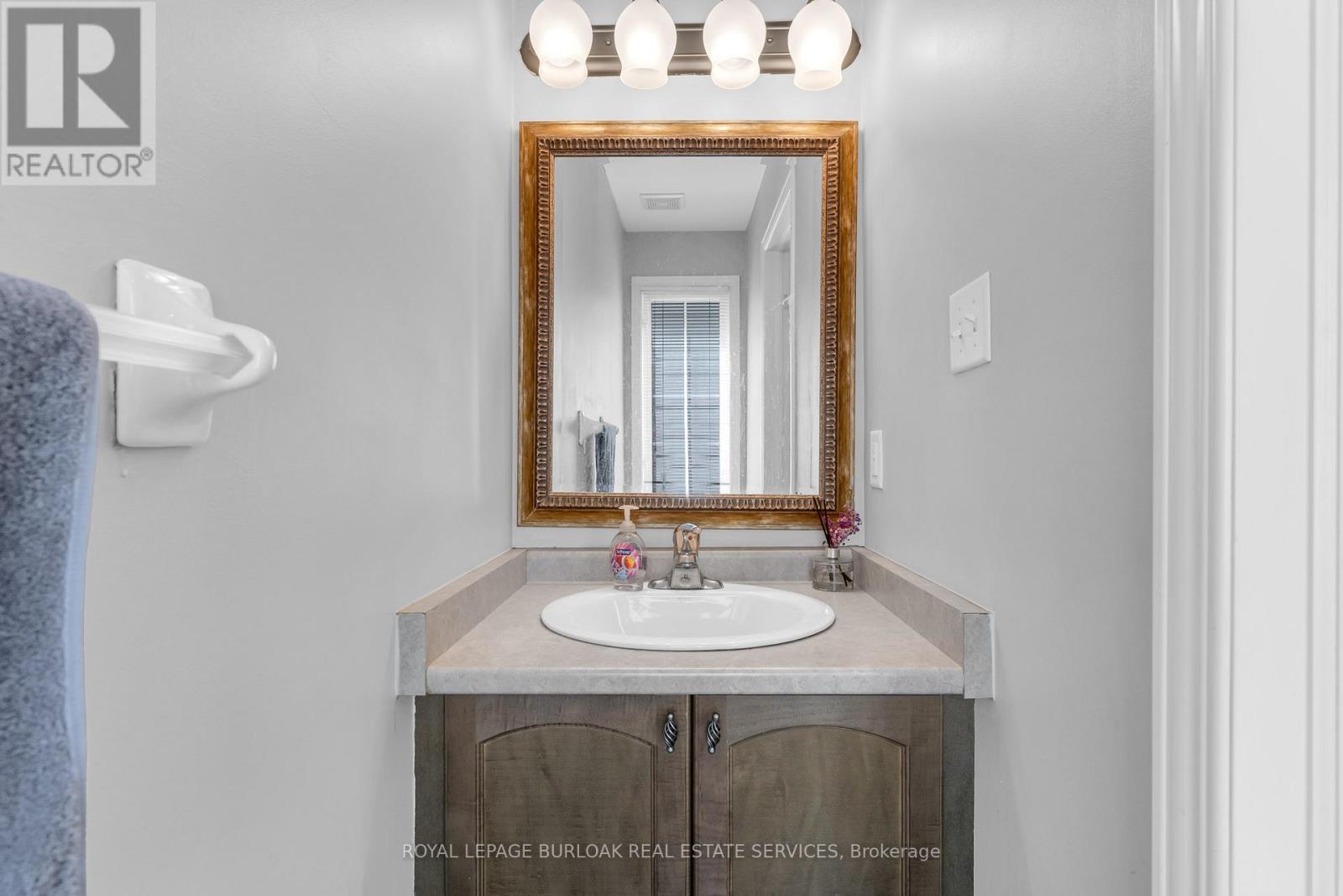 #16 7 SOUTHSIDE PLACE - Image 14