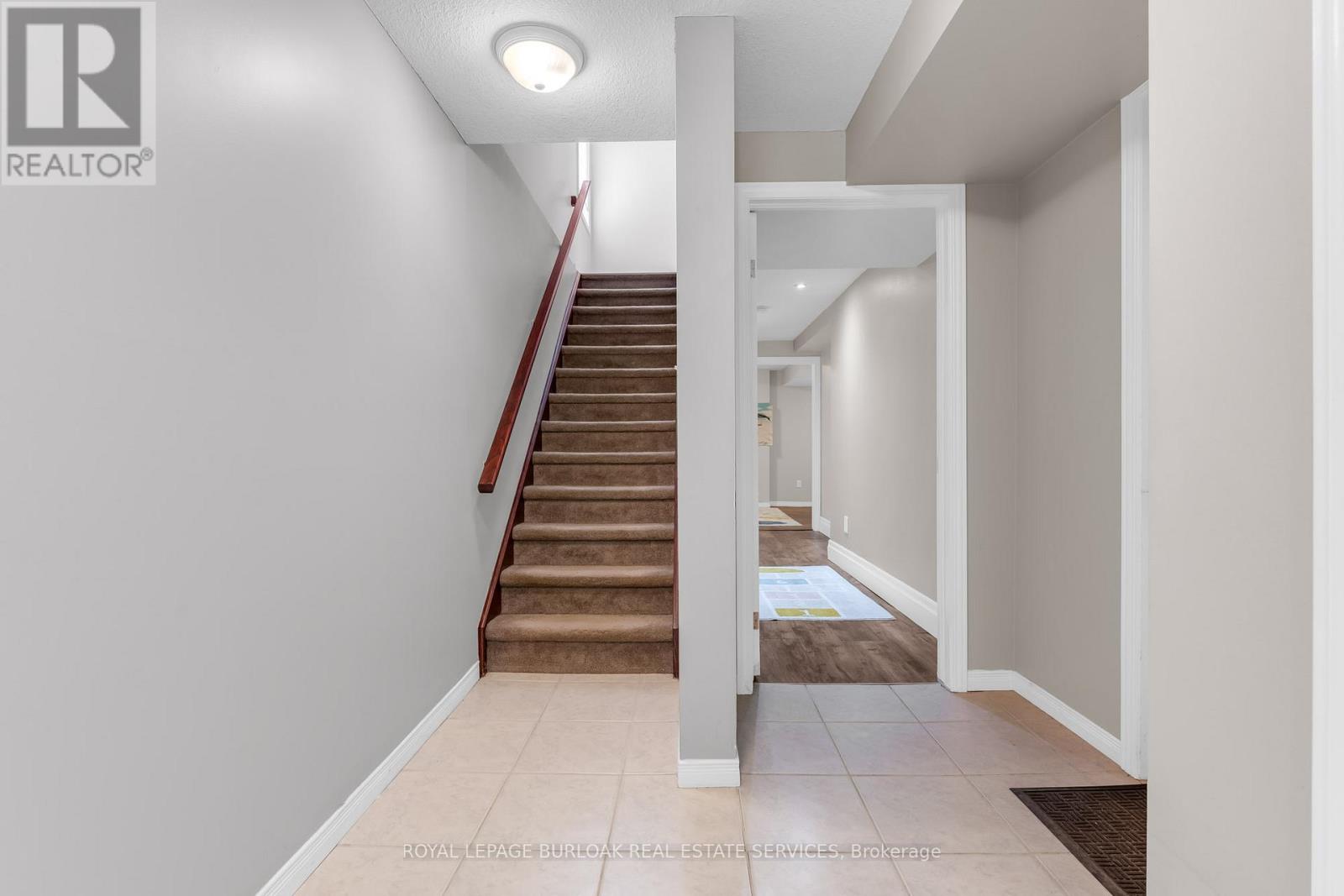 #16 7 SOUTHSIDE PLACE - Image 26