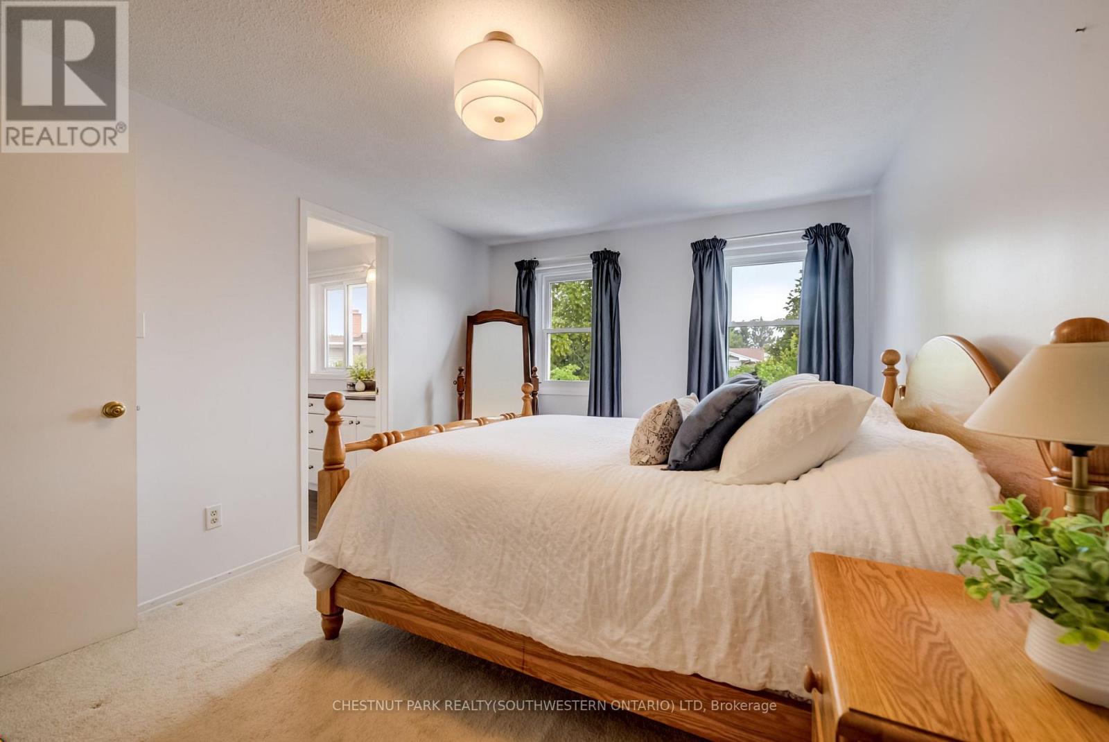#11 210 HIGHLAND CRESCENT - 20