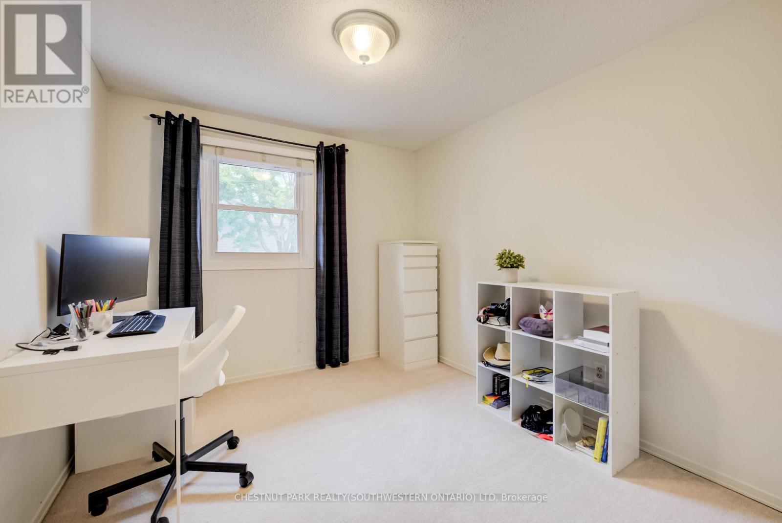 #11 210 HIGHLAND CRESCENT - 26