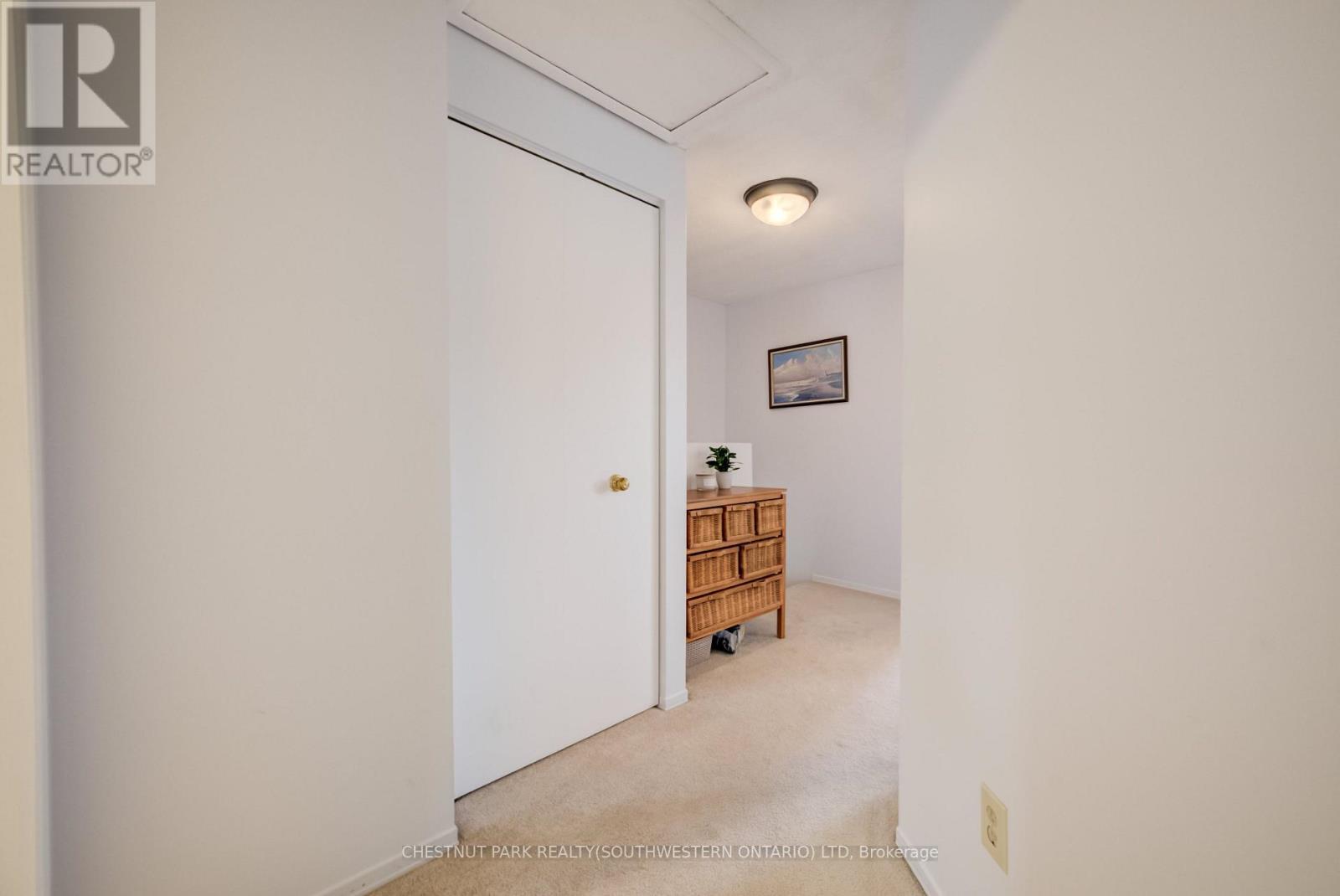 #11 210 HIGHLAND CRESCENT - 29