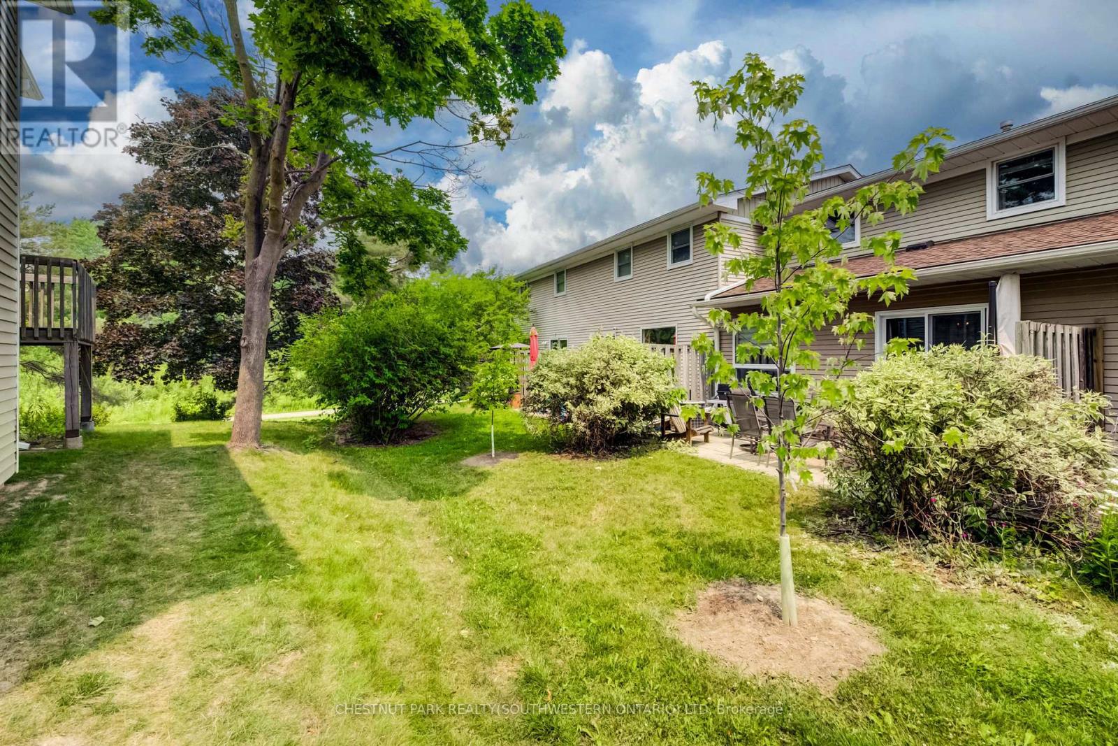 #11 210 HIGHLAND CRESCENT - Image 34