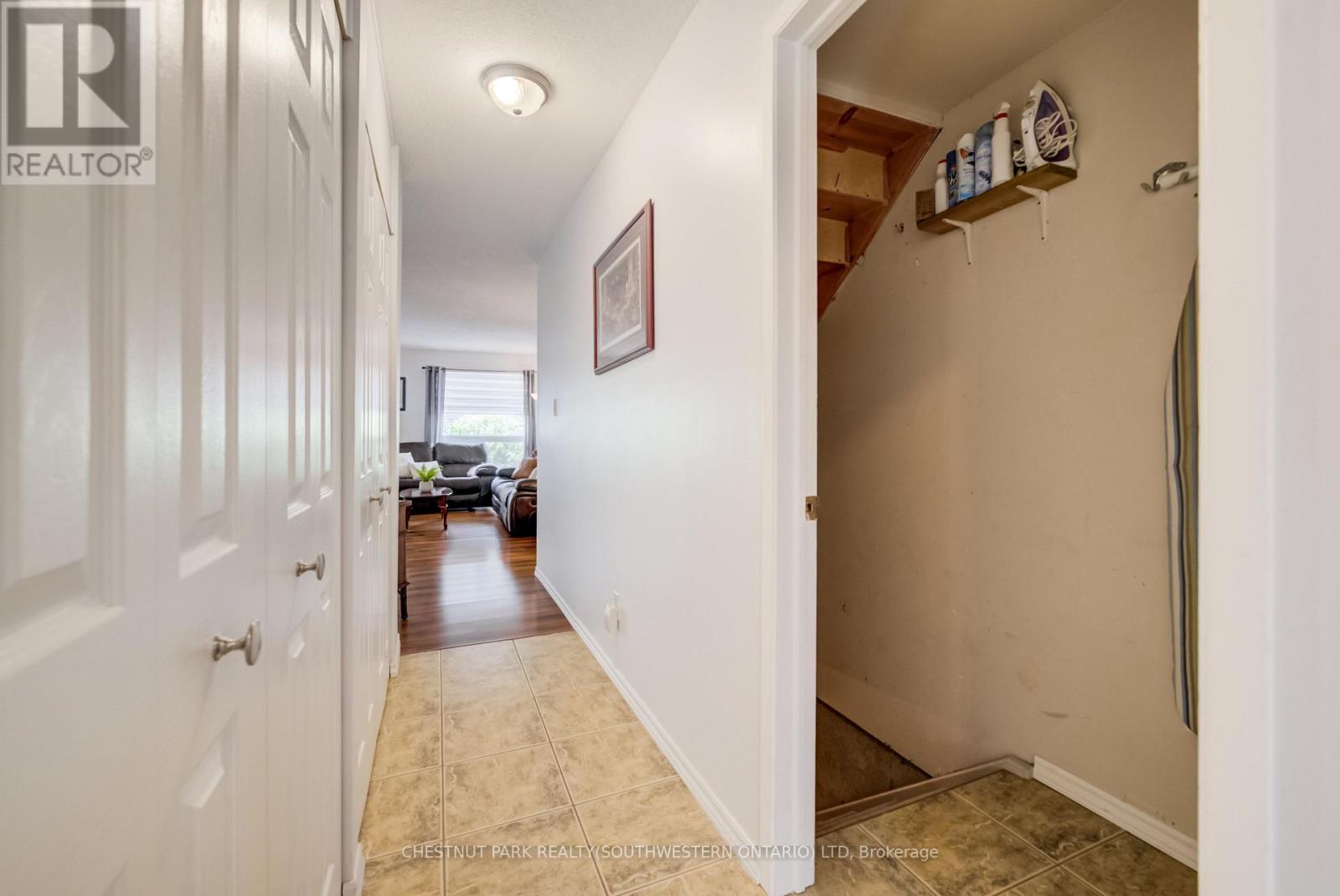 #11 210 HIGHLAND CRESCENT - 6