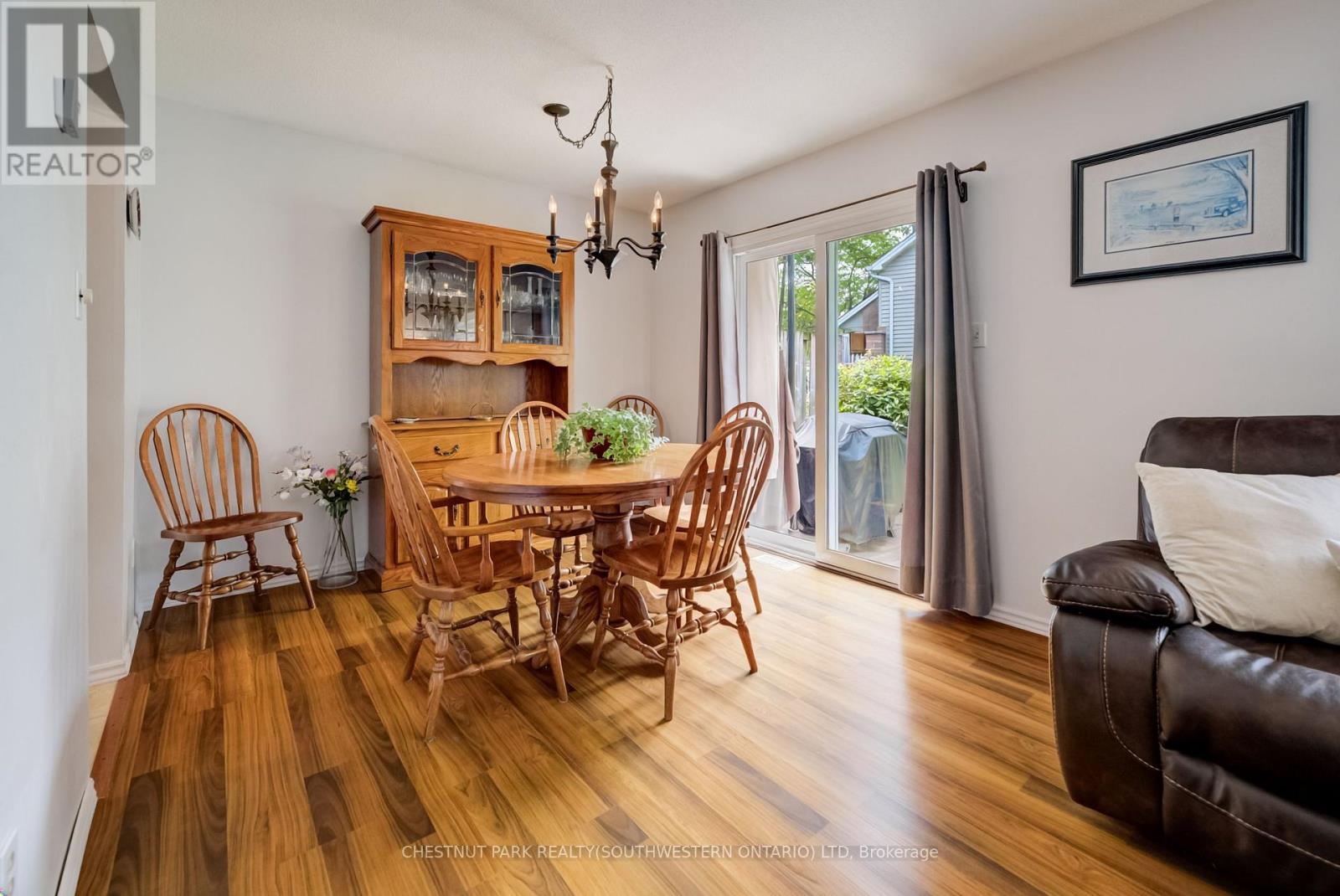 #11 210 HIGHLAND CRESCENT - 9