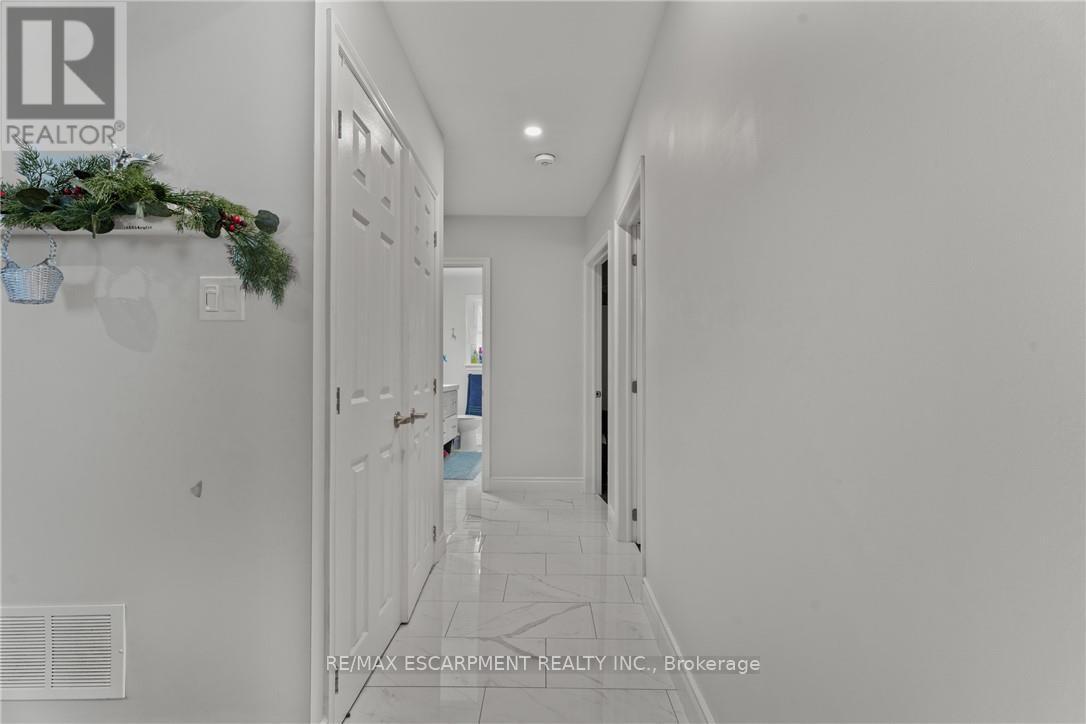 557 LAKE STREET - 11