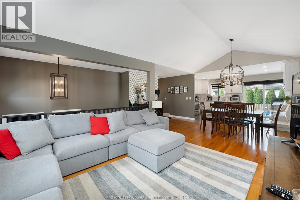 398 International AVENUE - 33