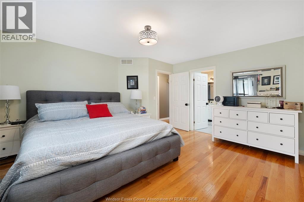 398 International AVENUE - 44