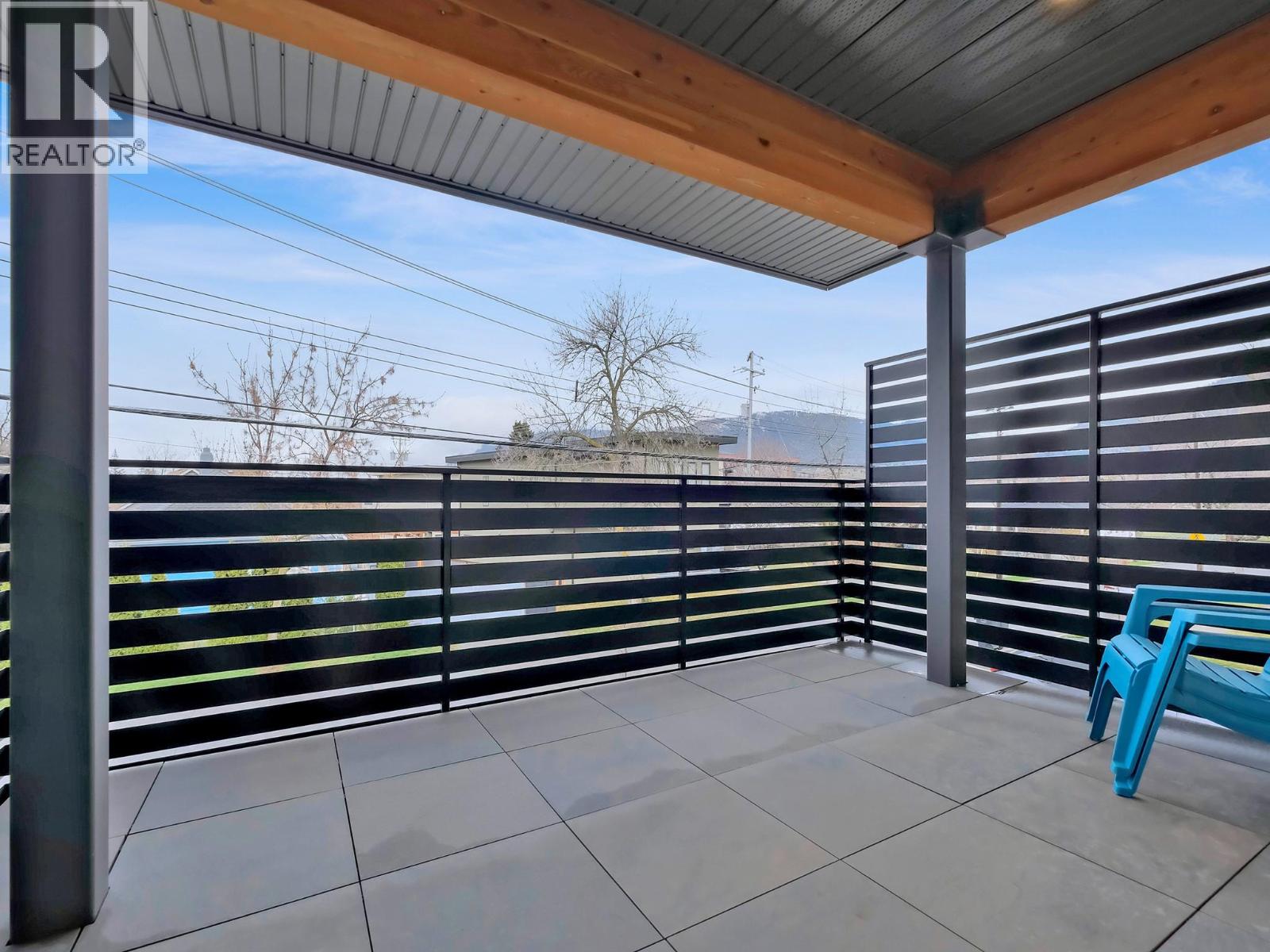 700 CHURCHILL Avenue - 34