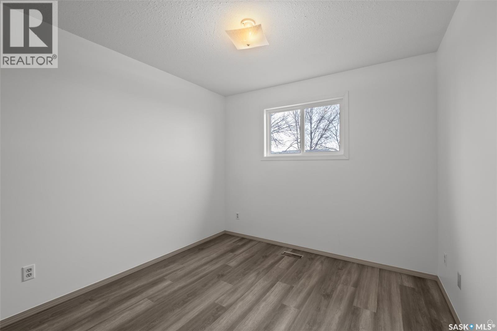3367 15TH AVENUE E - 12