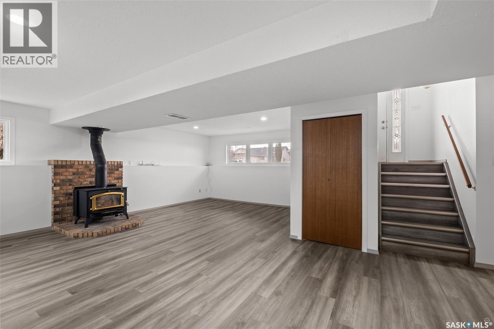 3367 15TH AVENUE E - 16