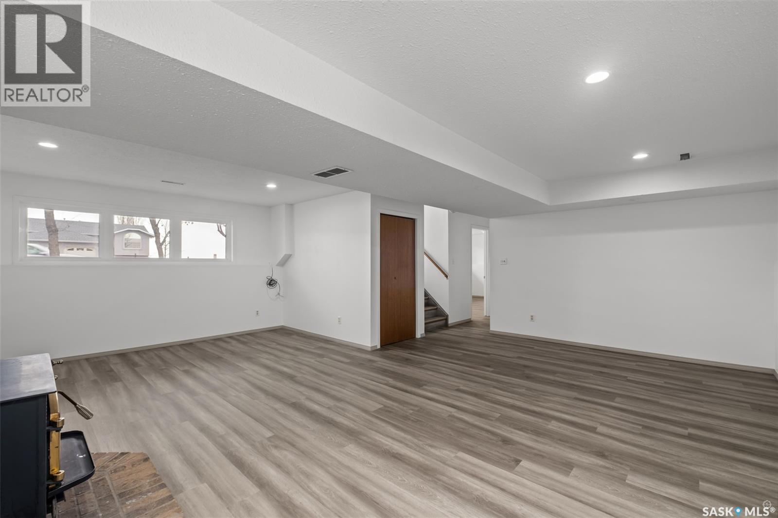 3367 15TH AVENUE E - 17
