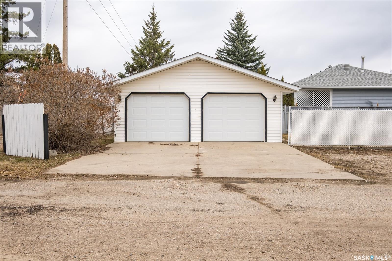 3367 15TH AVENUE E - 28