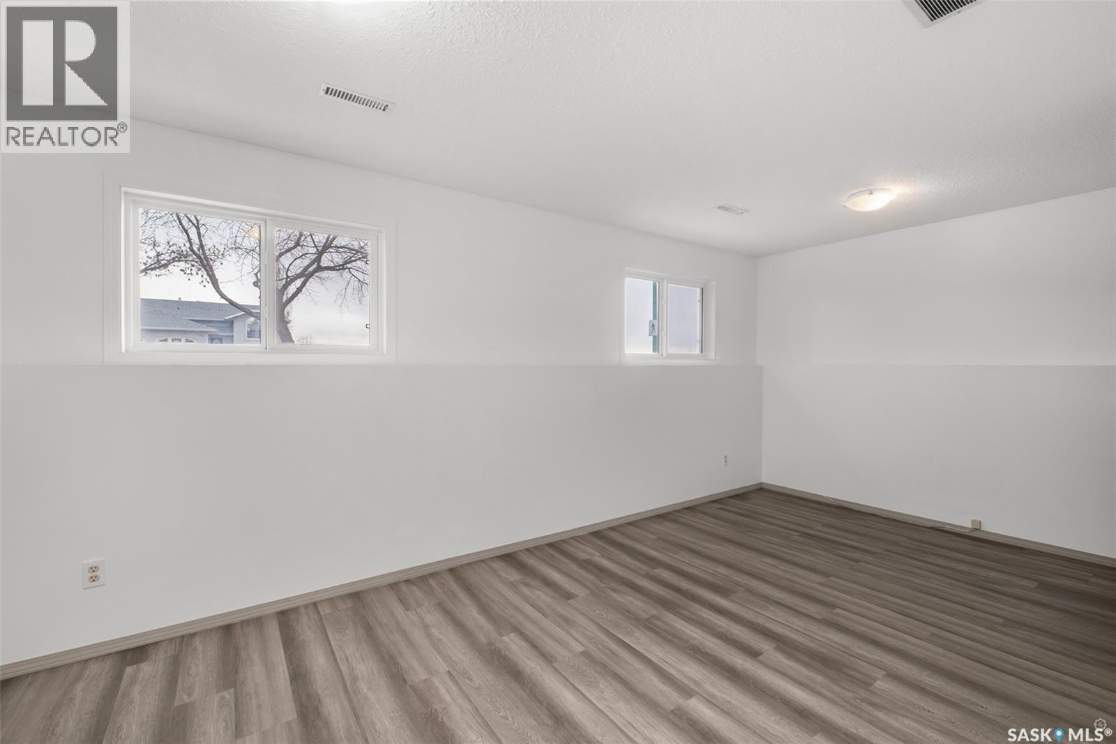 3367 15TH AVENUE E - 18