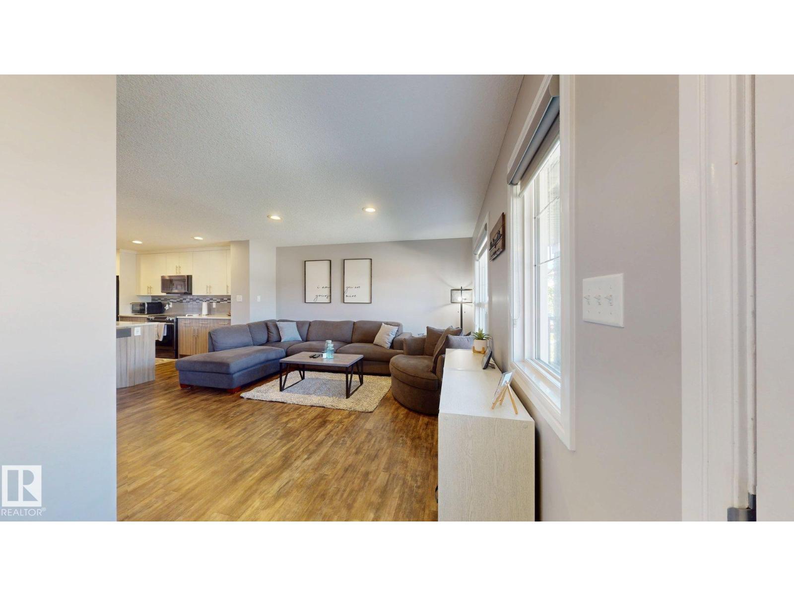 17359 49 ST NW NW - 11
