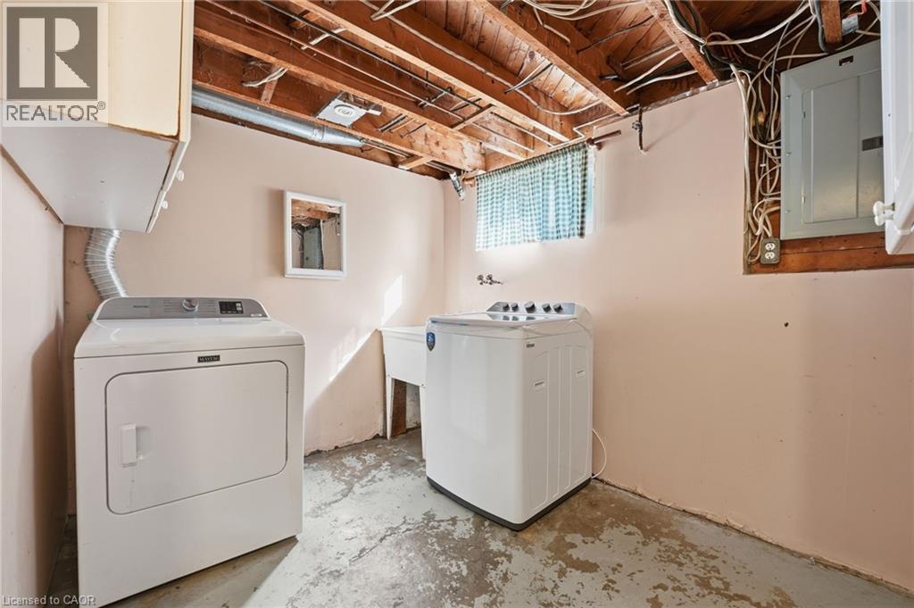 352 PARKSIDE Drive - 39