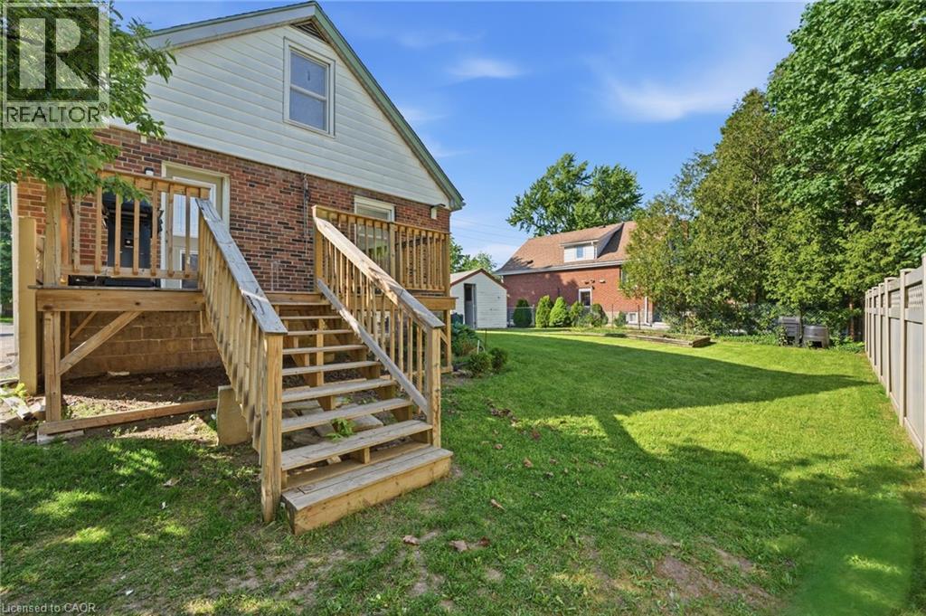 352 PARKSIDE Drive - Image 42