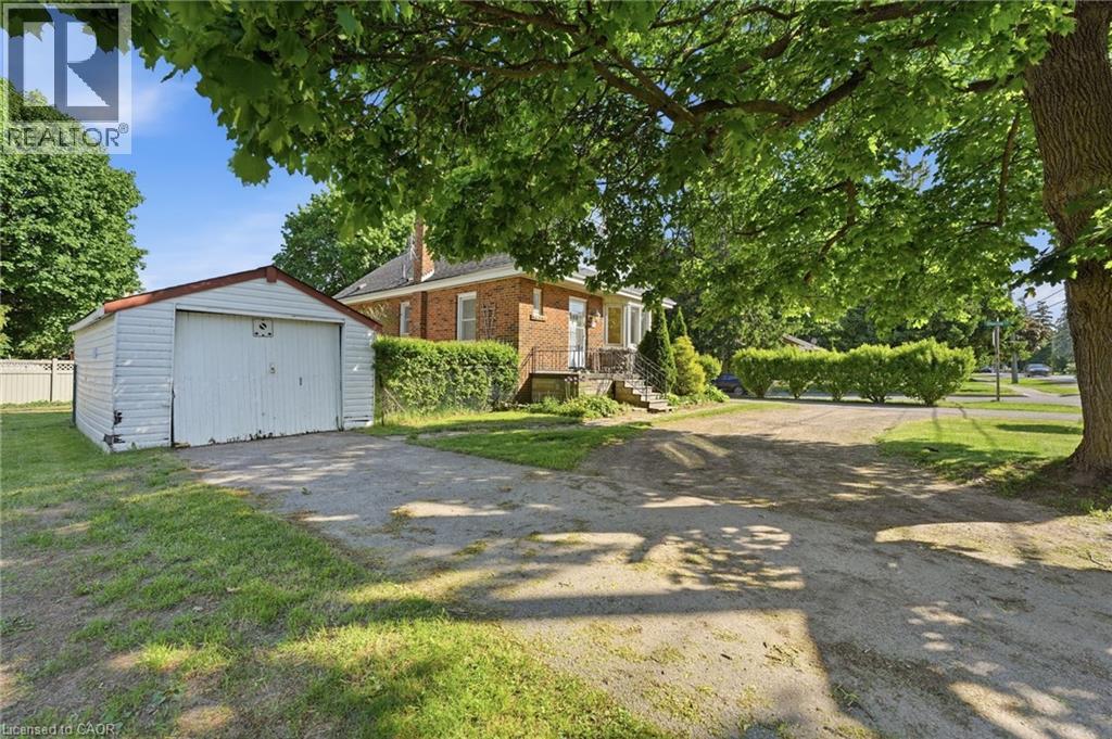 352 PARKSIDE Drive - 11