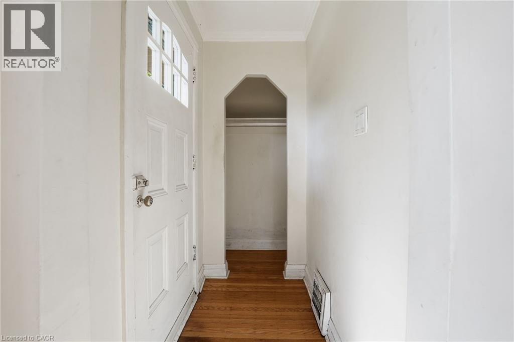 352 PARKSIDE Drive - Image 13