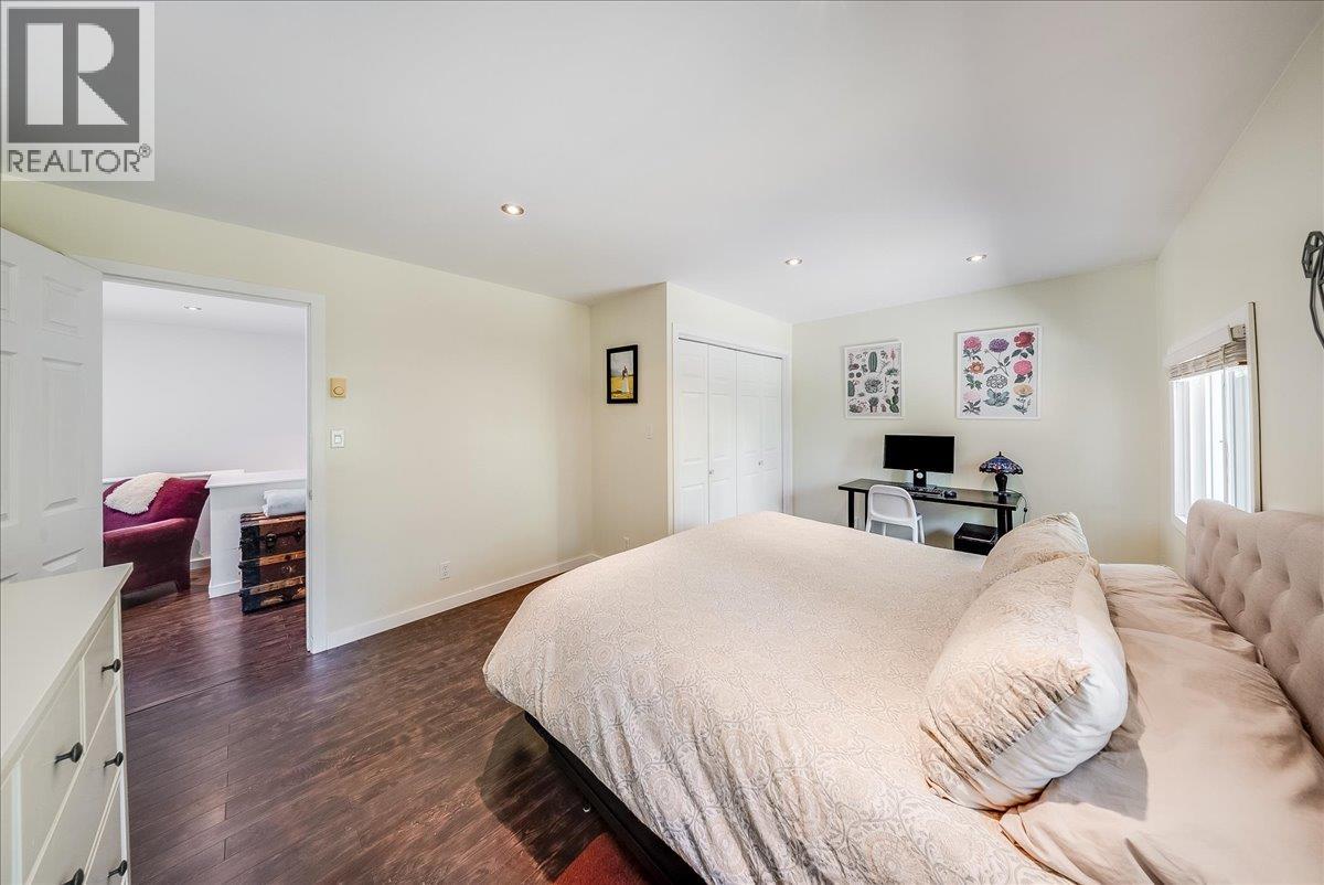 1517 Kootenay Avenue, Rossland