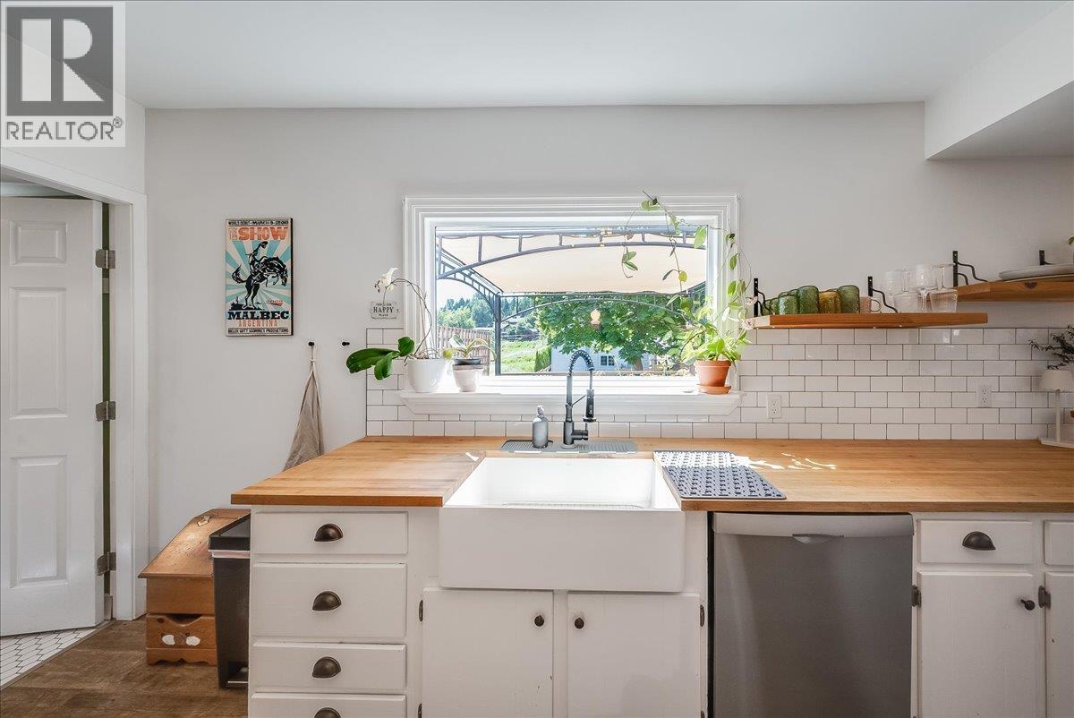 1517 Kootenay Avenue, Rossland