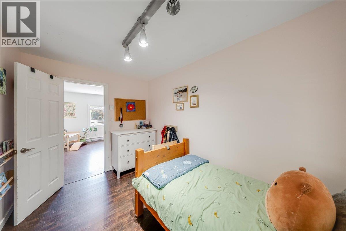 1517 Kootenay Avenue, Rossland