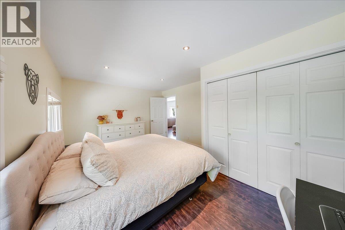 1517 Kootenay Avenue, Rossland