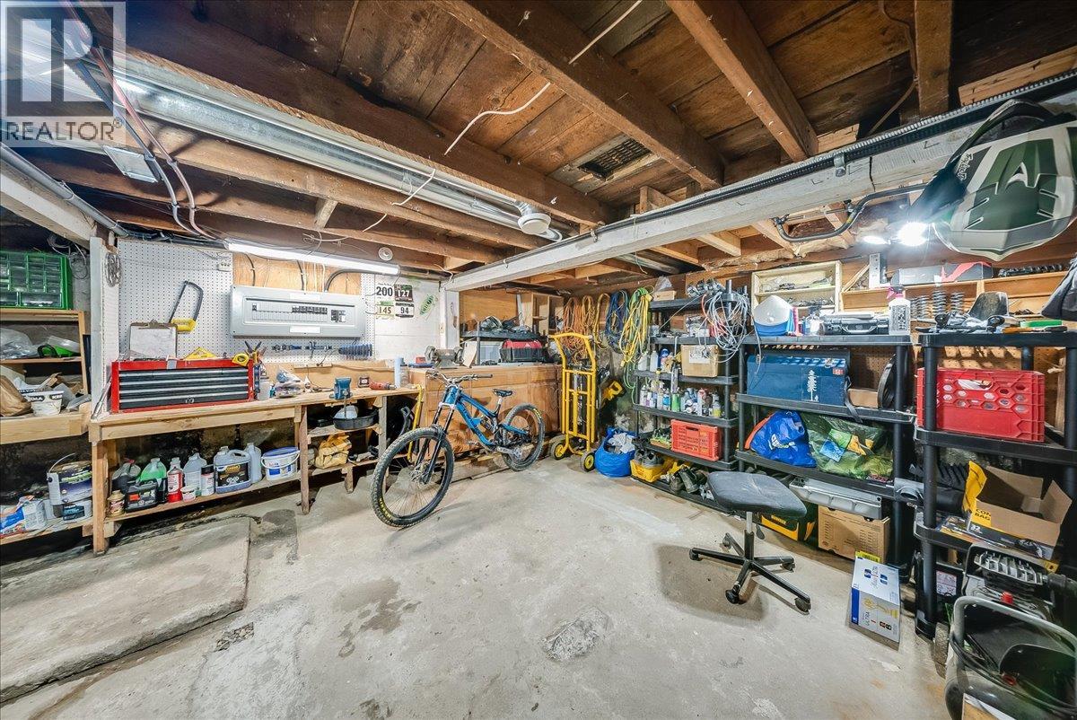 1517 Kootenay Avenue, Rossland