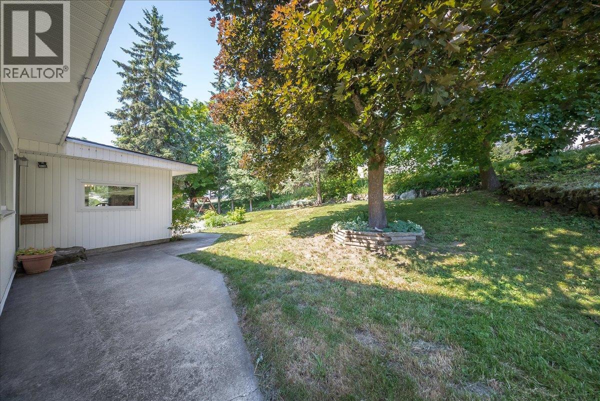 1517 Kootenay Avenue, Rossland