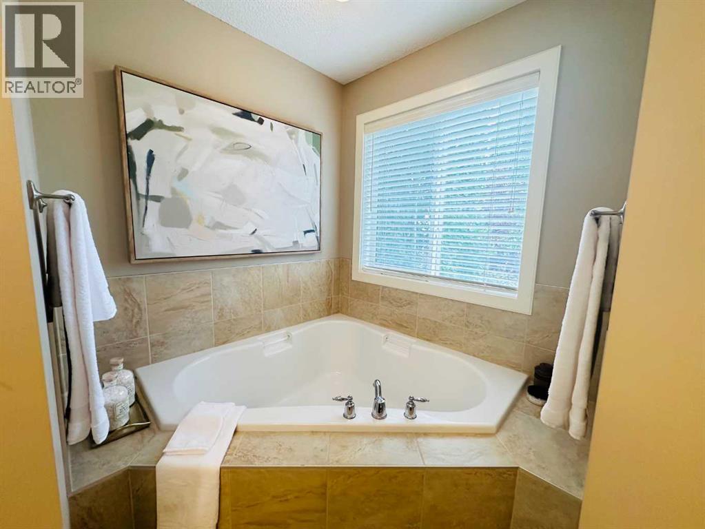 29 Everhollow Rise SW - 28