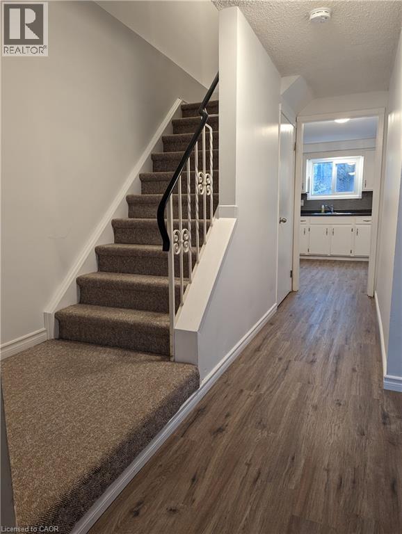 435A MIDWOOD Crescent - 16