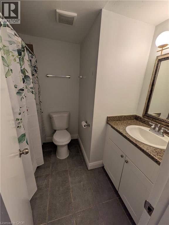 435A MIDWOOD Crescent - 18