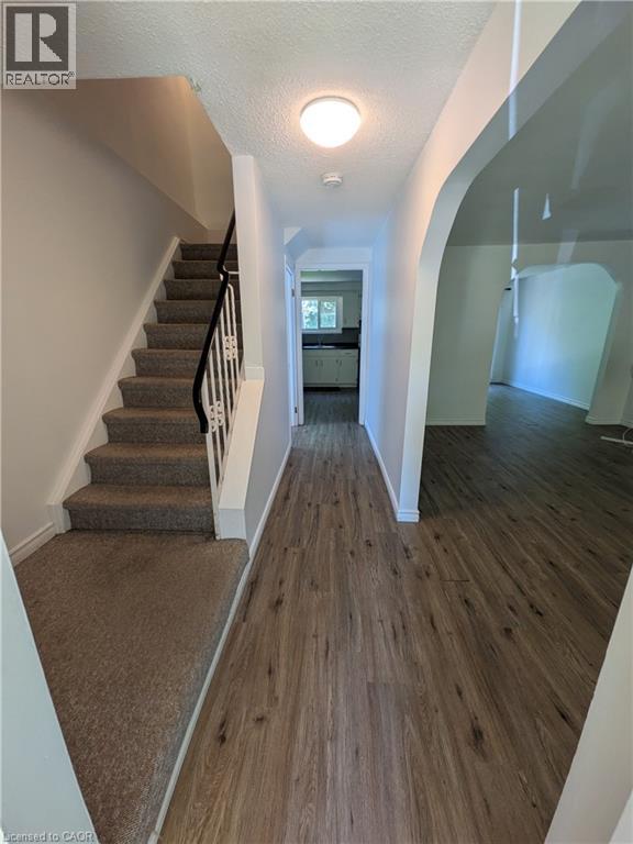 435A MIDWOOD Crescent - 6
