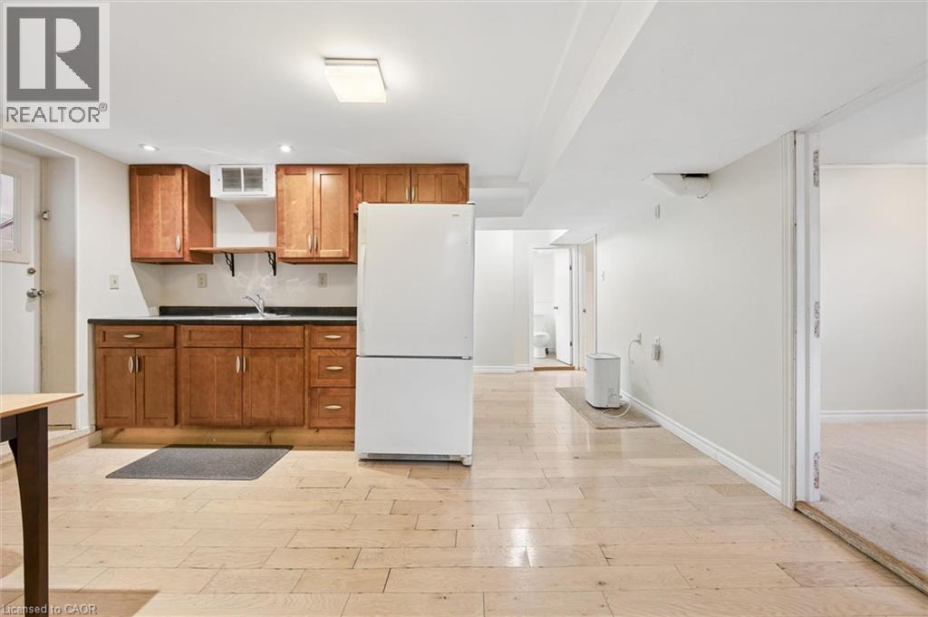 79 DUMBARTON Street - 27