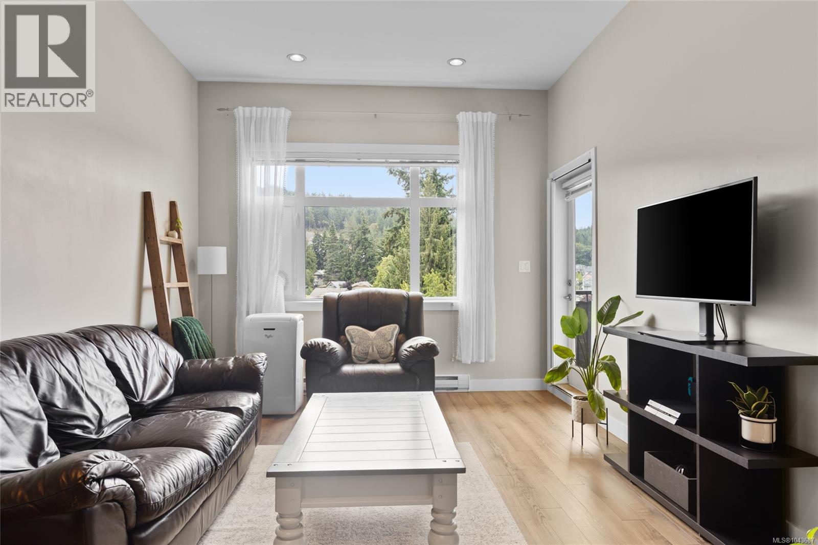 #417 2655 Sooke Rd - 14