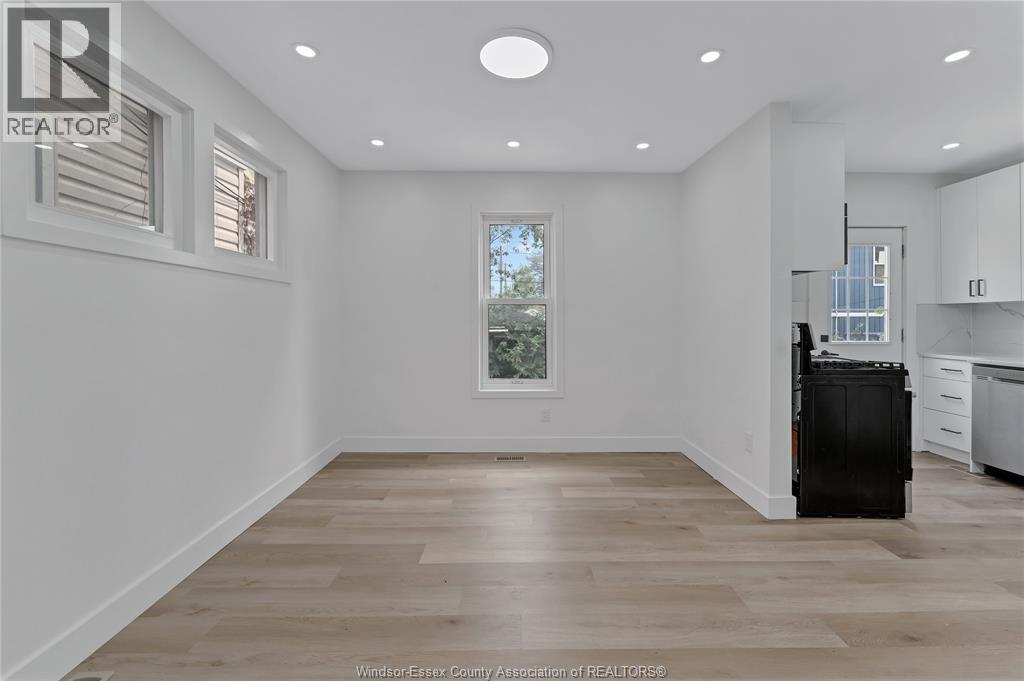 1245 GILES BOULEVARD East - 10