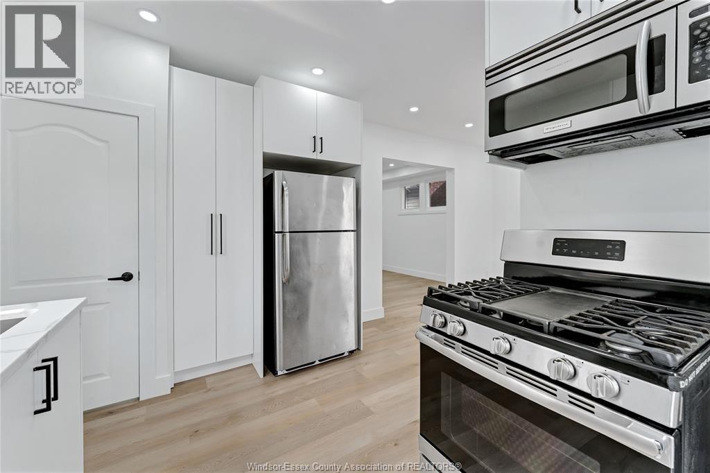 1245 GILES BOULEVARD East - 15