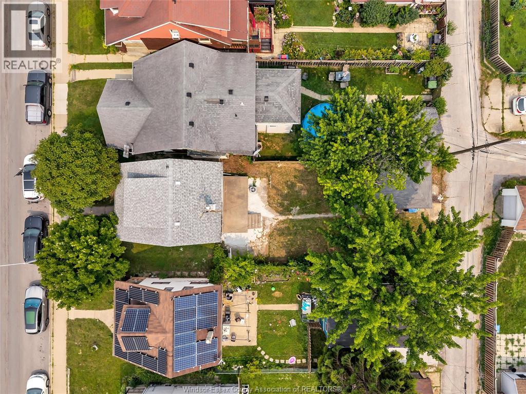 1245 GILES BOULEVARD East - 35