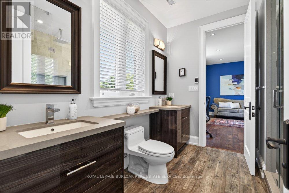 2470 APPLEWOOD DRIVE - 31