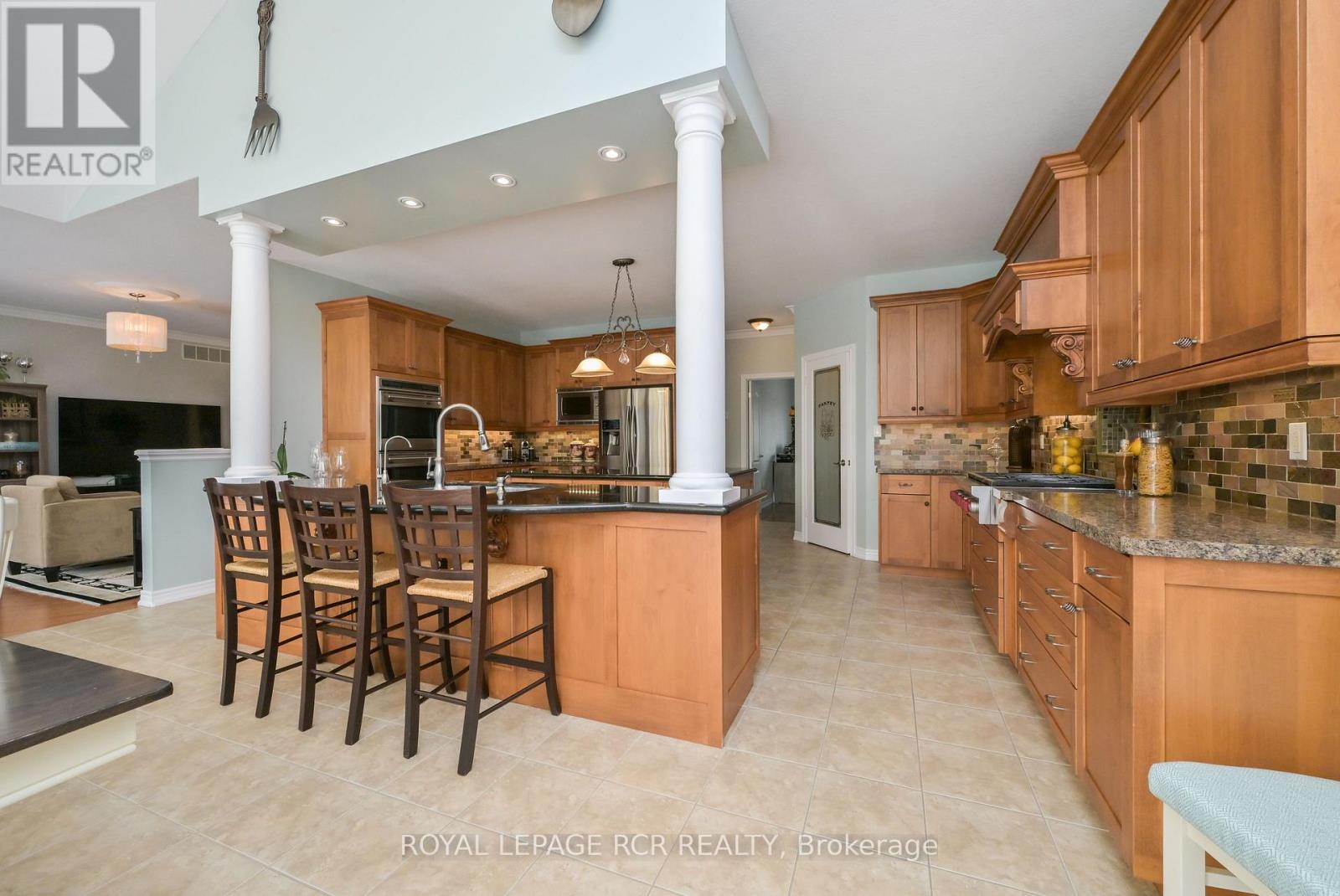 27 ISLAND LAKE ROAD - 11