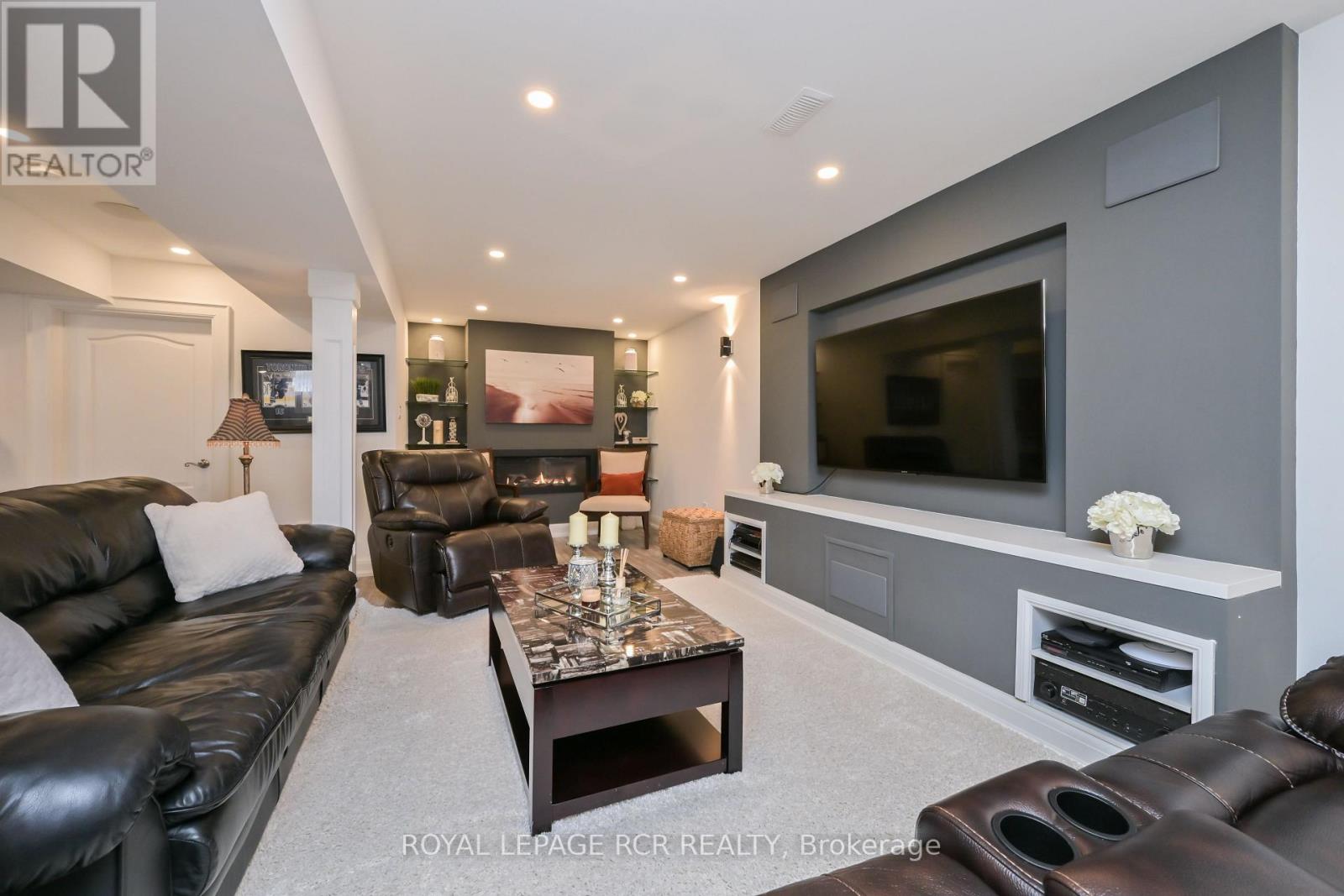 27 ISLAND LAKE ROAD - 24