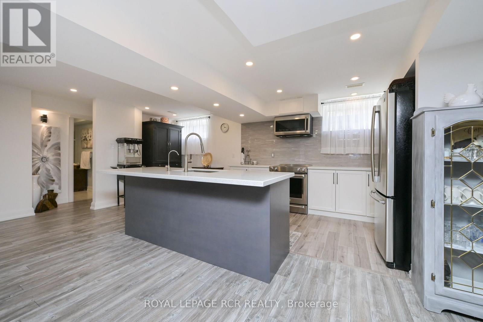 27 ISLAND LAKE ROAD - 25