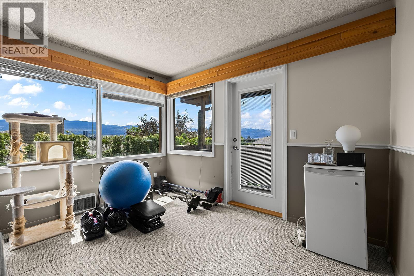 951 Montcalm Drive - 11