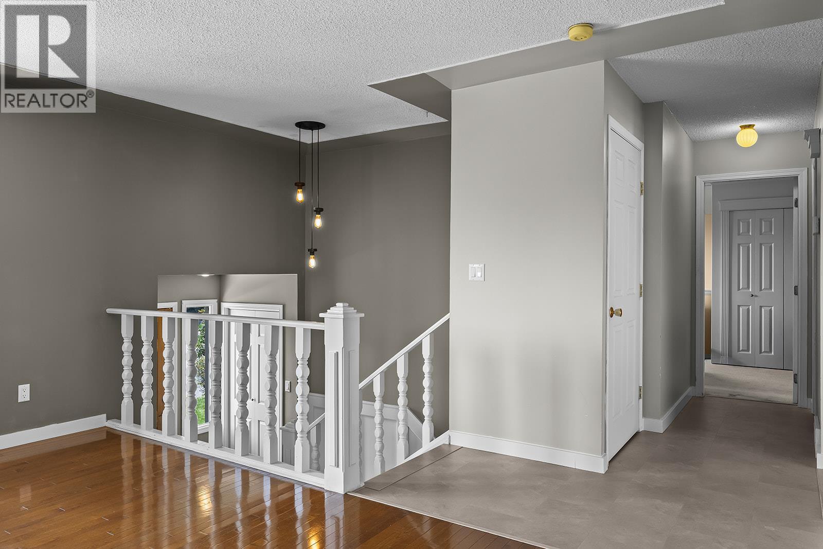 951 Montcalm Drive - 19