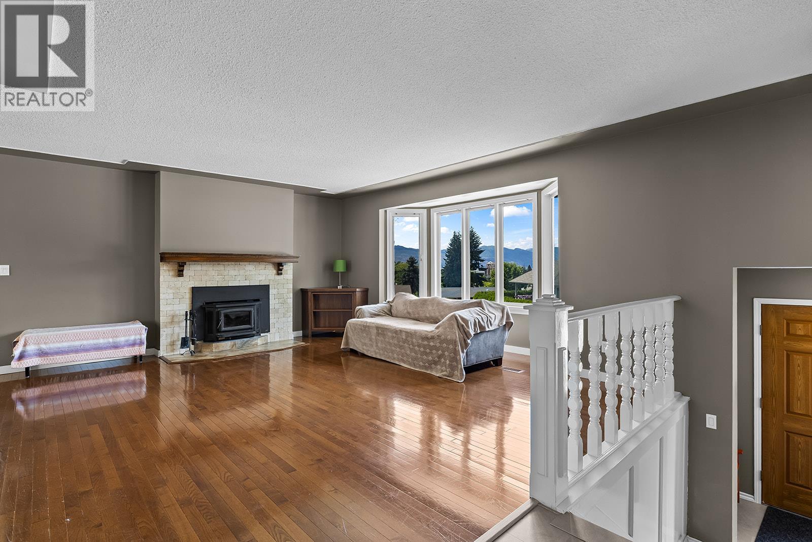 951 Montcalm Drive - 2