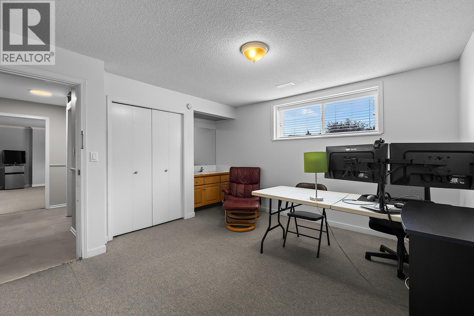 951 Montcalm Drive - 31