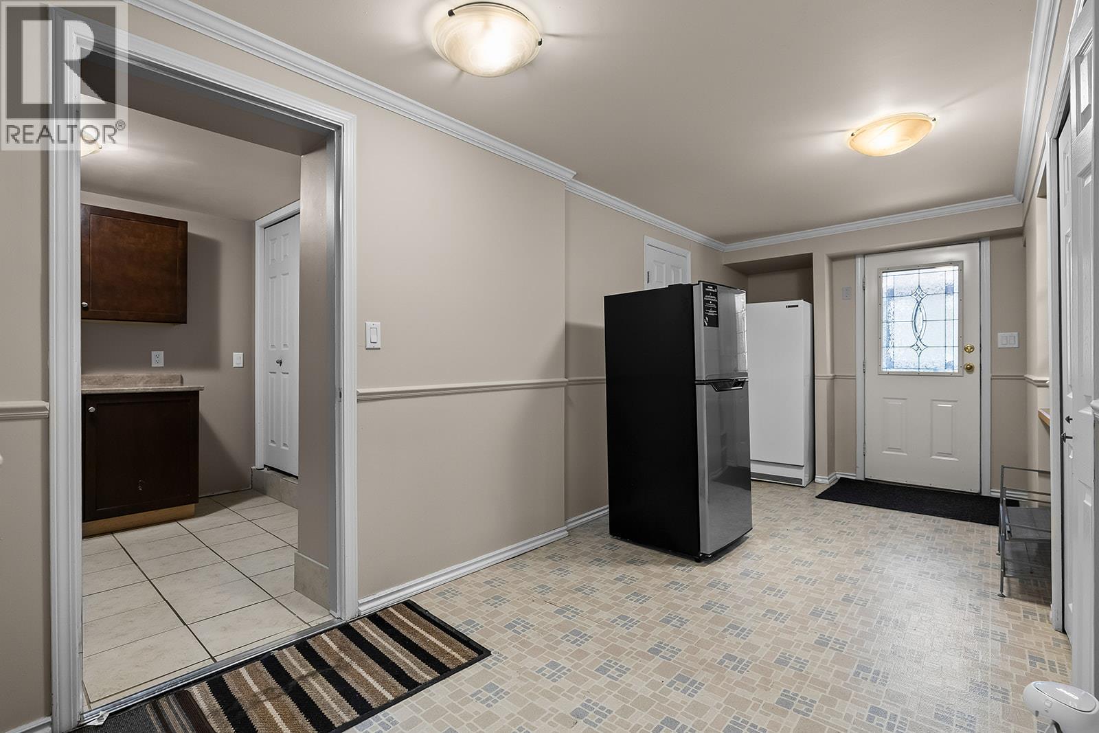 951 Montcalm Drive - 36