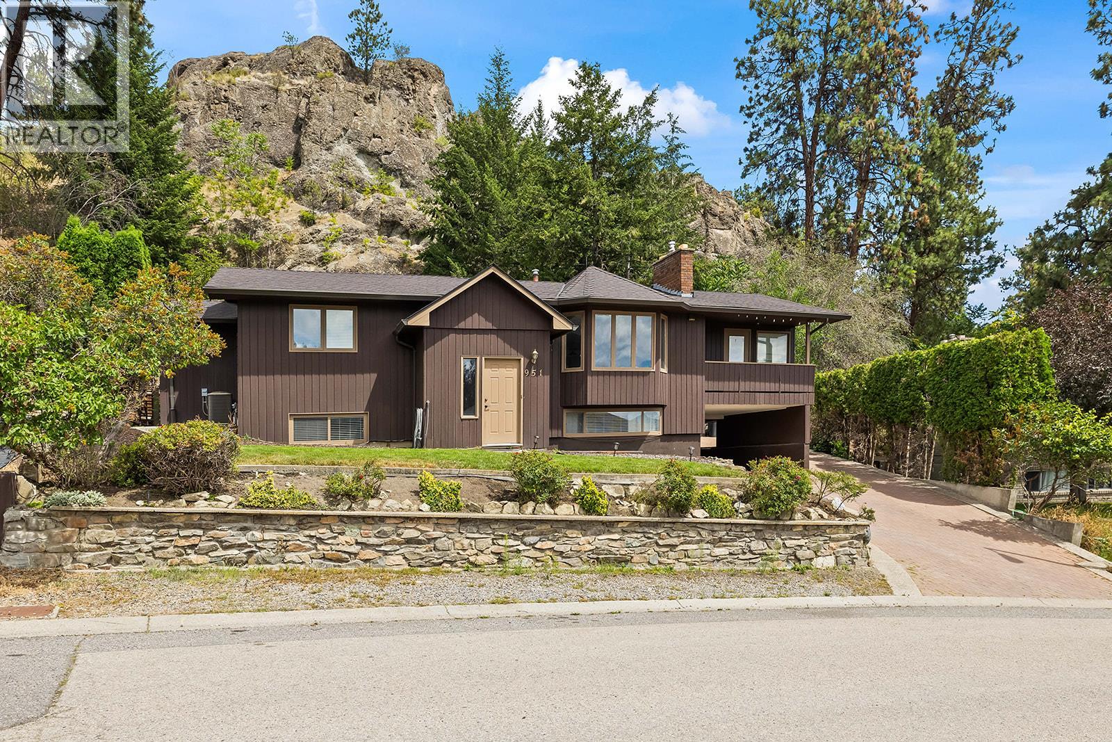 951 Montcalm Drive - 47