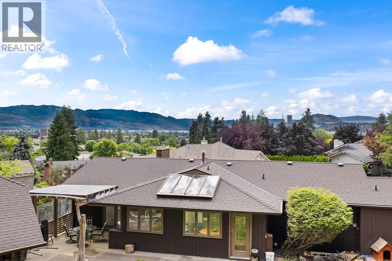 951 Montcalm Drive - 65