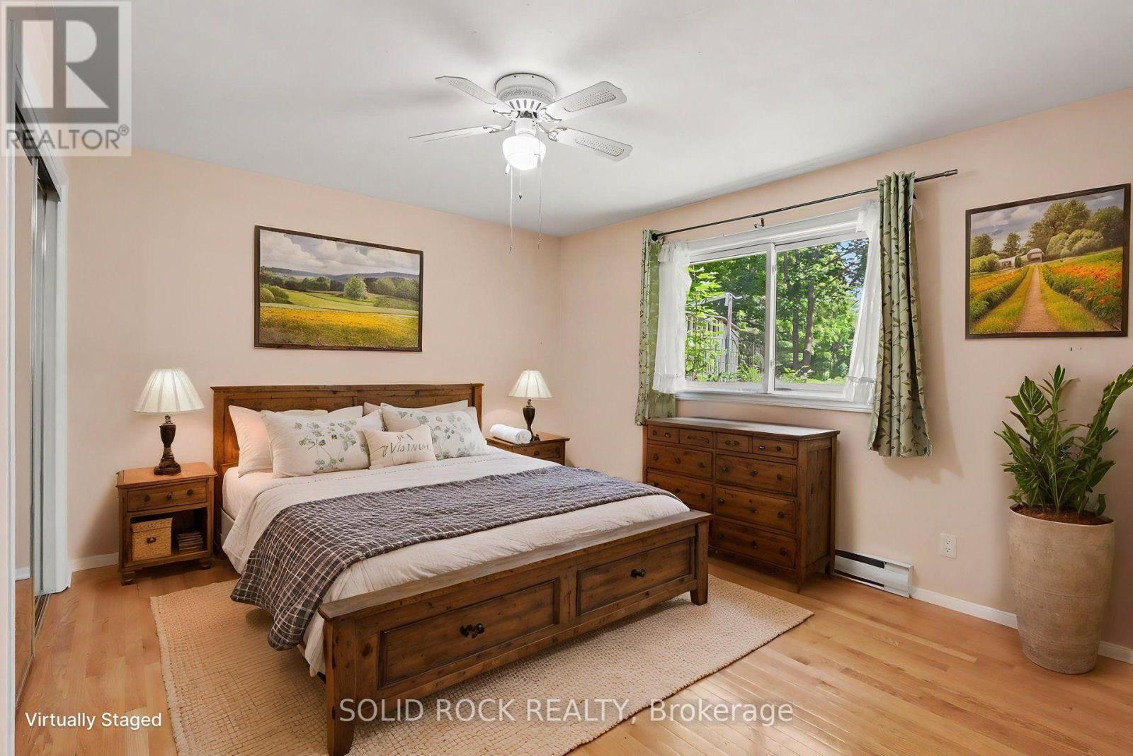 220 HIGHFIELD CRESCENT - 17