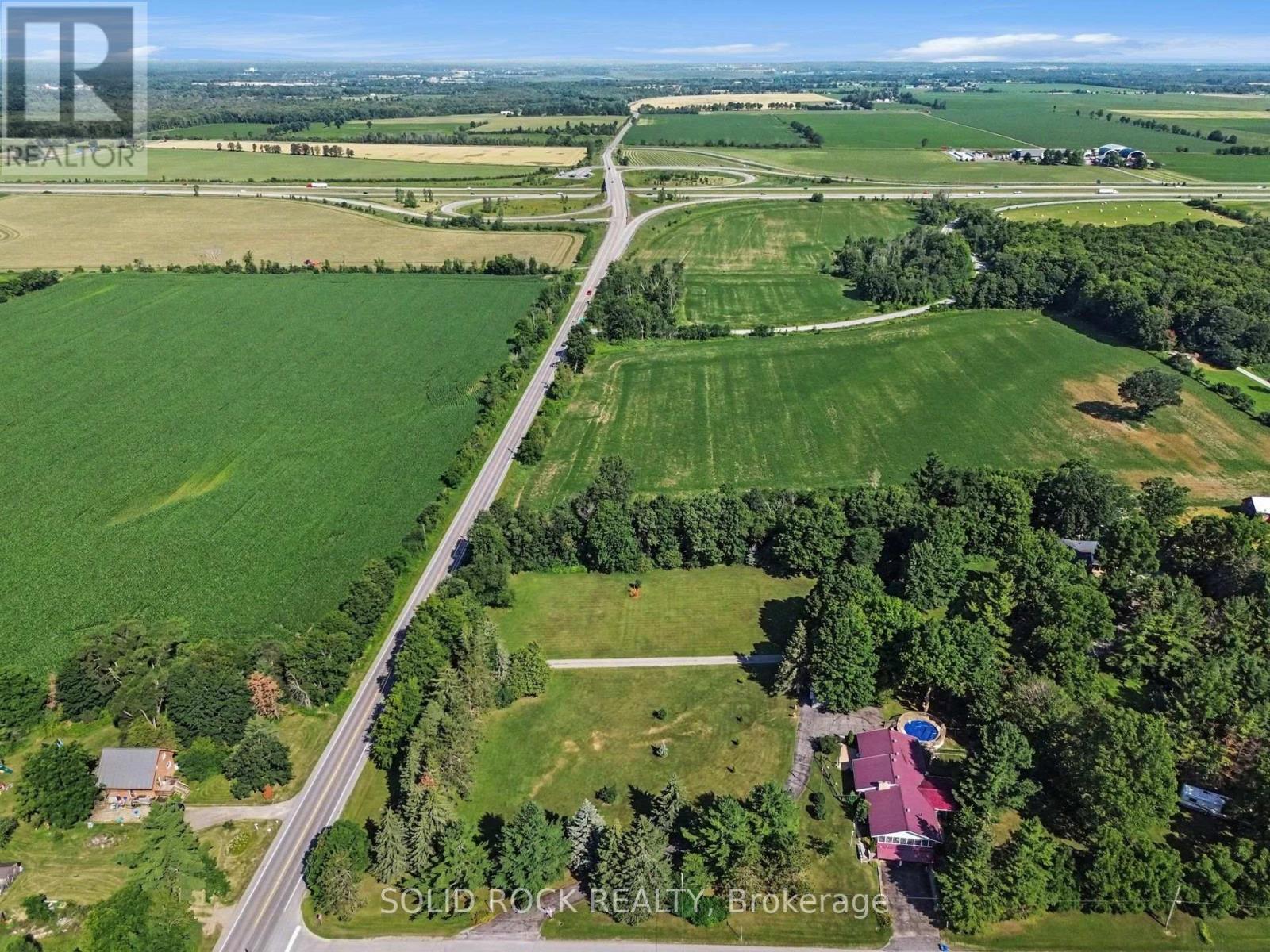 220 HIGHFIELD CRESCENT - 30